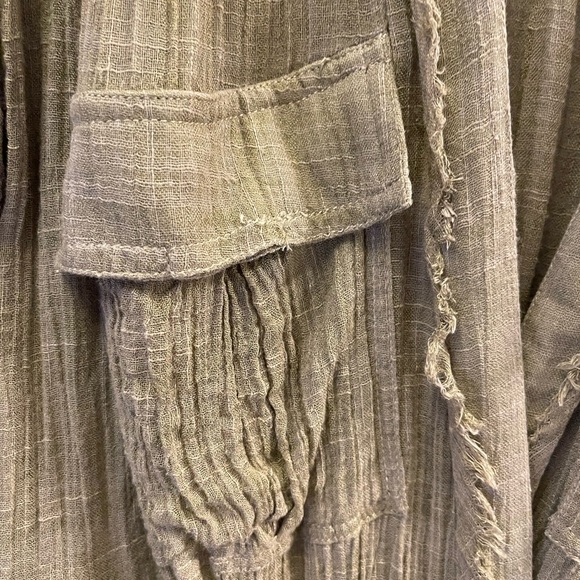 Women’s green size small We the Free tie front,one button cardigan,with fringes - Picture 8 of 10